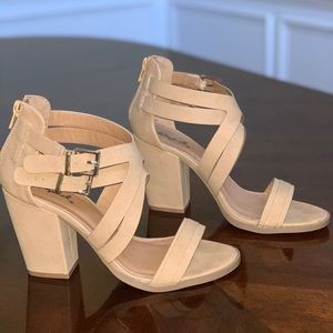 Size US 6, beige/cream strappy heels!